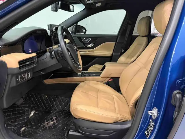 Lincoln Adventurer 2.0T two-wheel drive Zunya edition