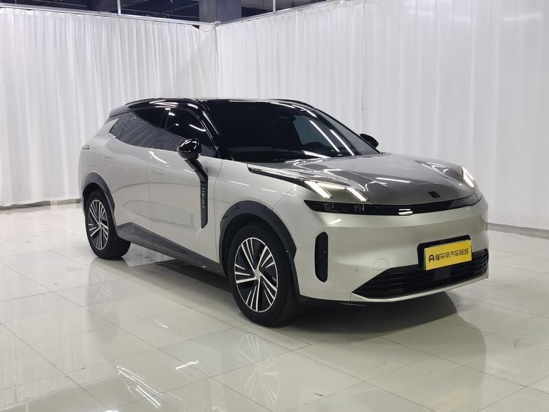 Lynk & Co Lynk&Co 08 EM-P 2023