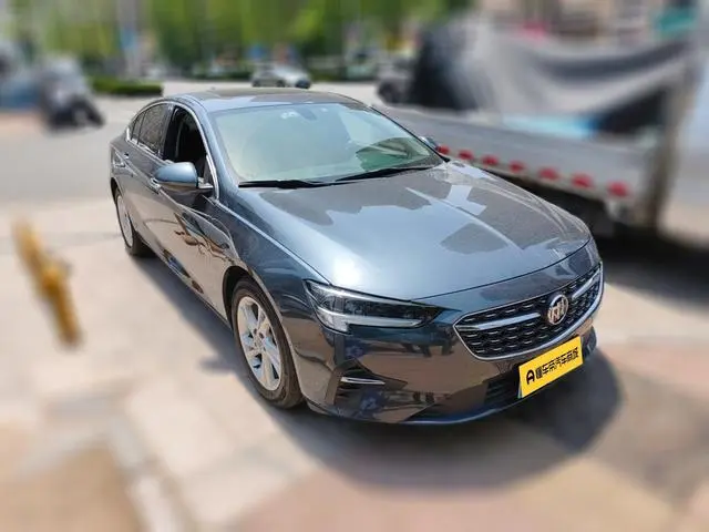 Buick Regal 552T luxury
