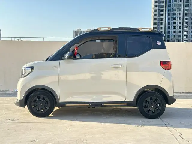 Wuling Wuling Hongguang MINIEV GAMEBOY 200km play coffee lithium iron phosphate