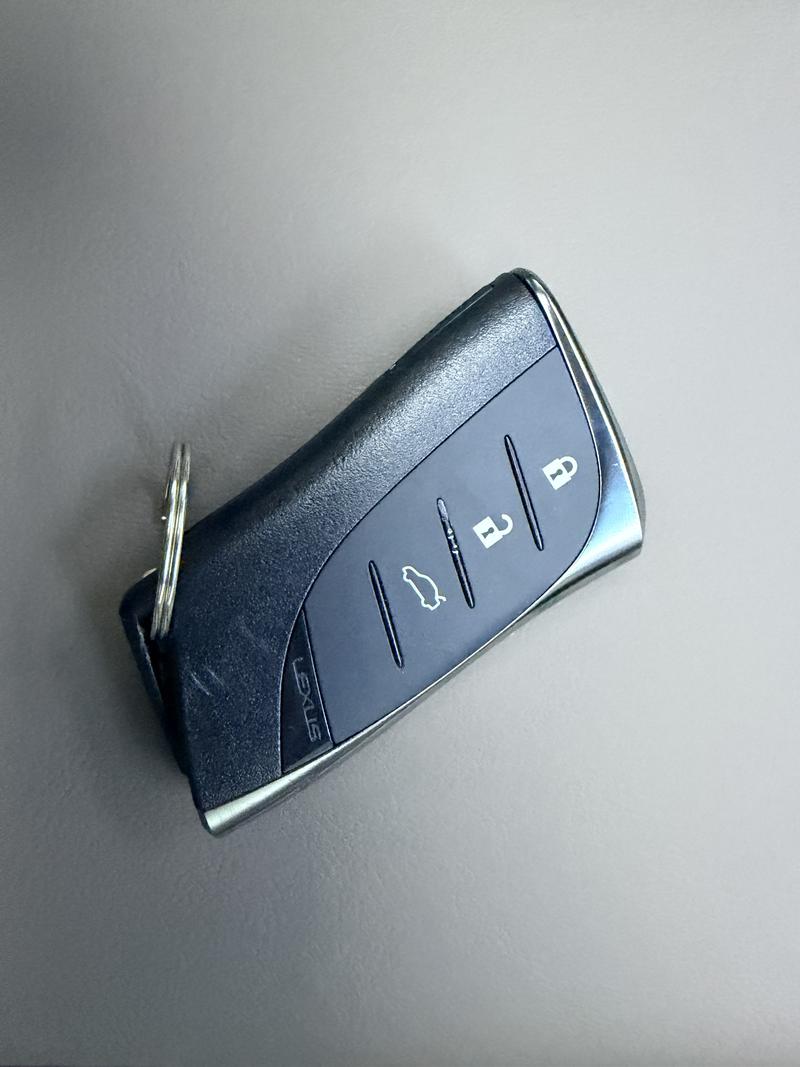 Lexus Lexus ES 2025