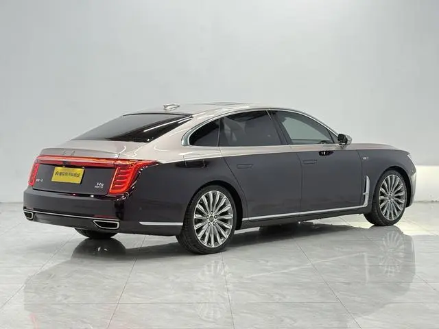Hongqi Hongqi H9 3.0T Zhilian flag collar four-seater version