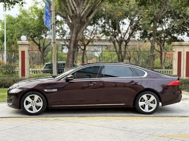 Jaguar Jaguar XFL 2.0T P200 two-wheel drive Elite Edition