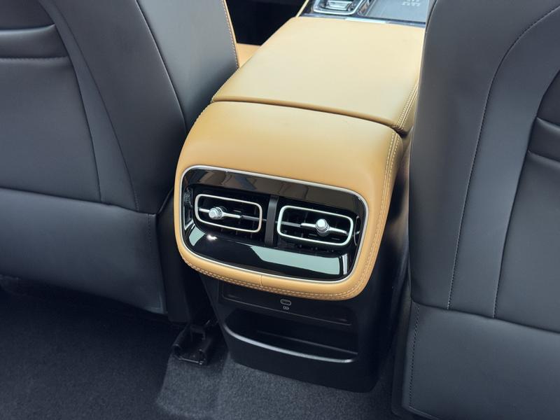 Geely Boyue L 2025