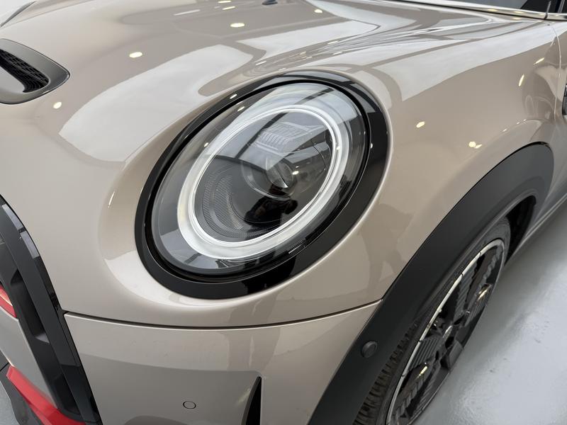 MINI MINI 2023