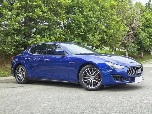 Maserati Ghibli 3.0T 350Hp Standard Edition