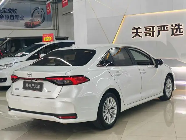 TOYOTA Asian lion 2.0L Premium Edition