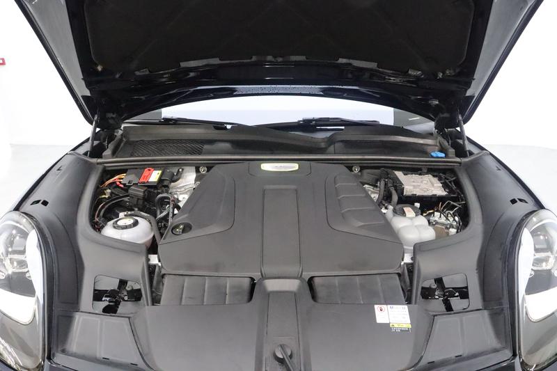 Porsche Cayenne E-Hybrid 2021