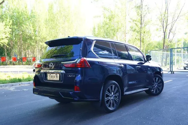 Lexus Lexus LX 570 Peak Special Edition