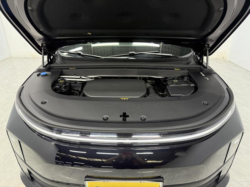 Li Auto Ideal L6 2024