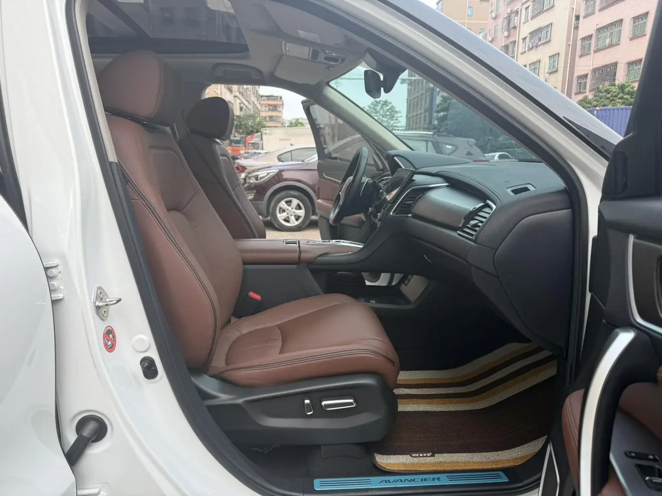 Honda Crown Road 370 TURBO 9AT Premium Edition AWD