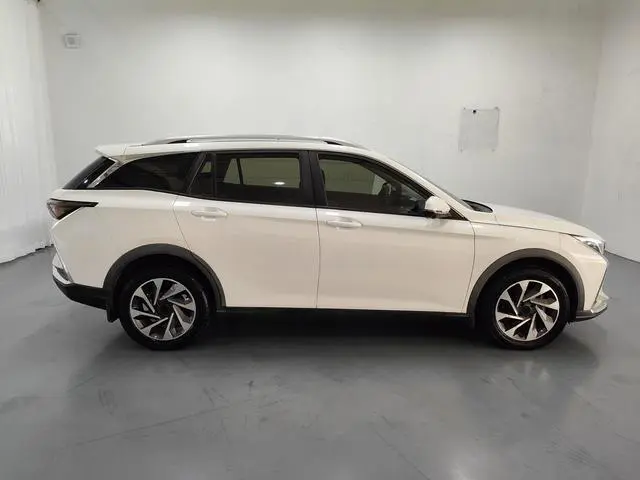Dongfeng Fengshen Yi Hyun GS 230T automatic cooler version