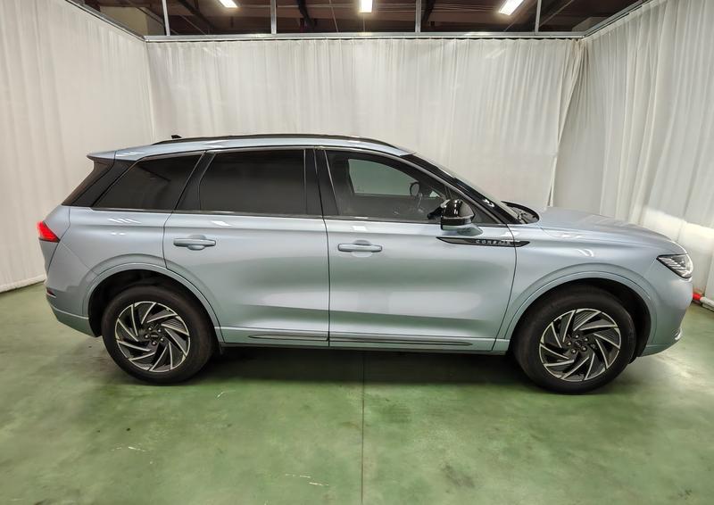 Lincoln adventurer 2024