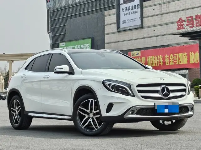 Mercedes-Benz Mercedes-Benz GLA GLA 200 fashion type