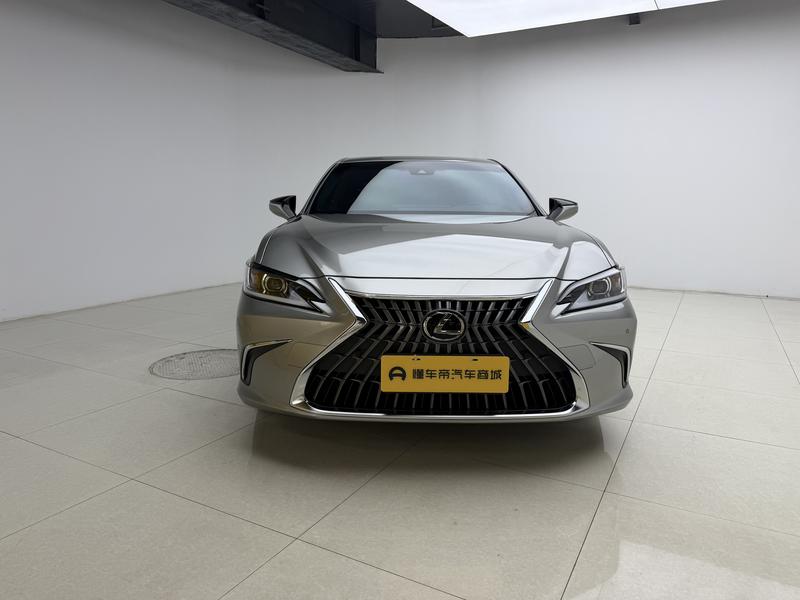 Lexus Lexus ES 2022