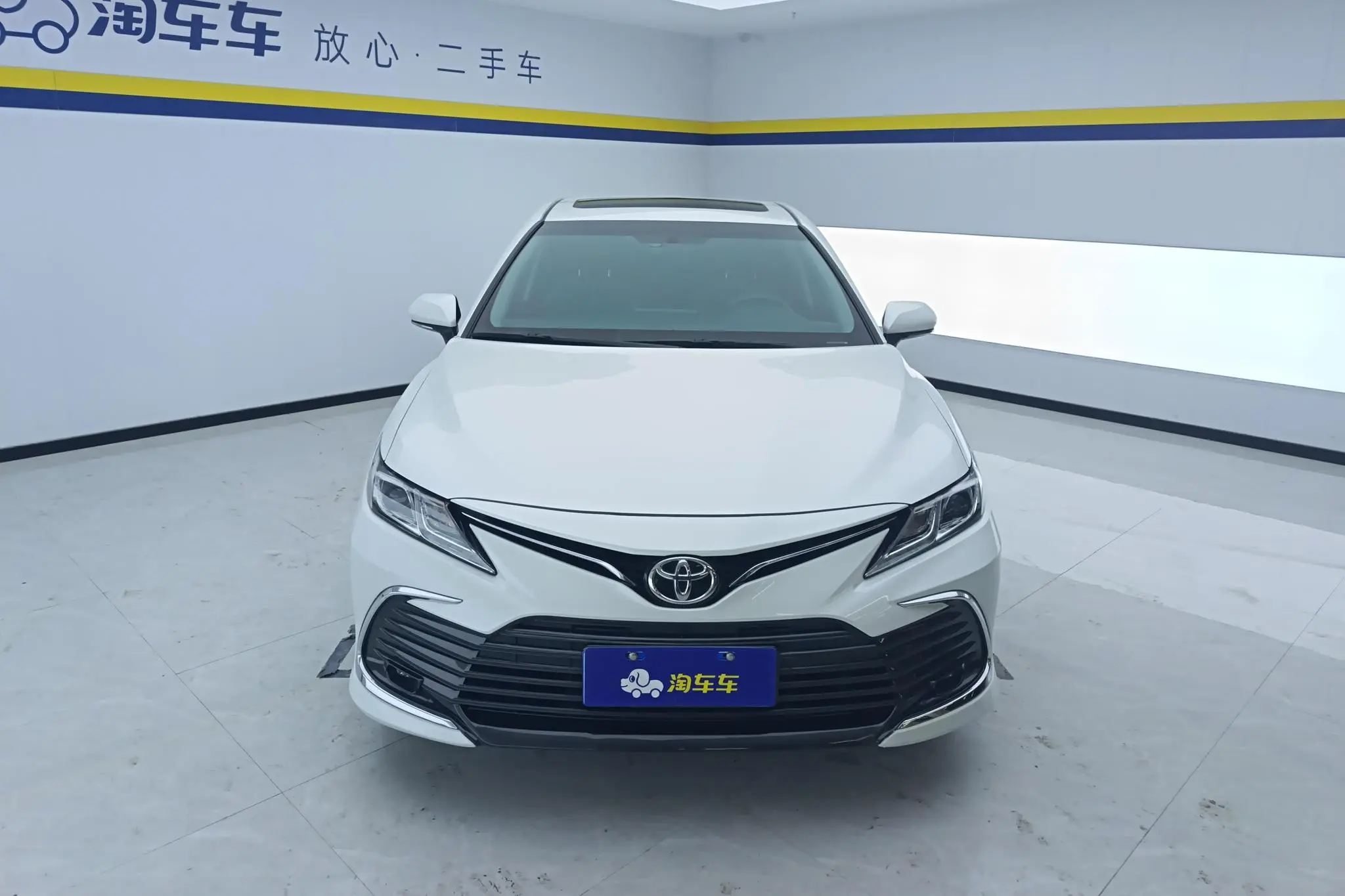TOYOTA Camry 2.0GVP Leading Edition