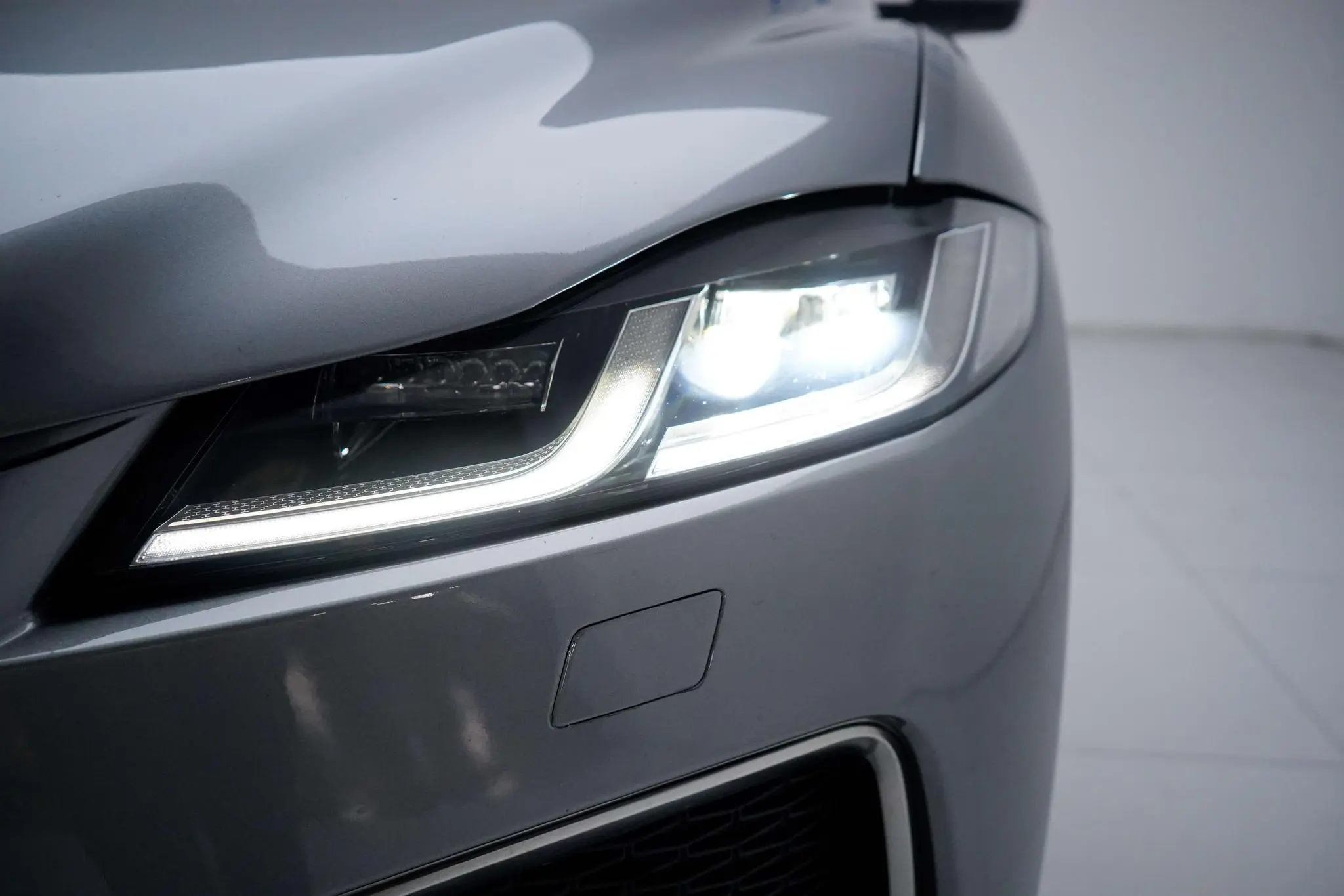 Jaguar Jaguar F-PACE 250PS R-Dynamic SE
