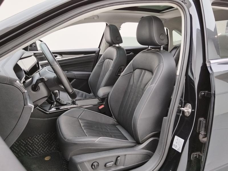 Volkswagen Passat 2023
