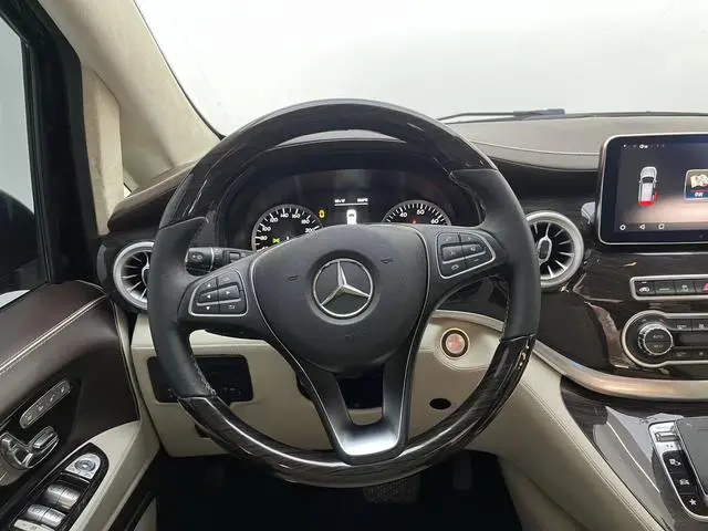 Mercedes-Benz Vito 2.0T Business Edition 7-seater Country V