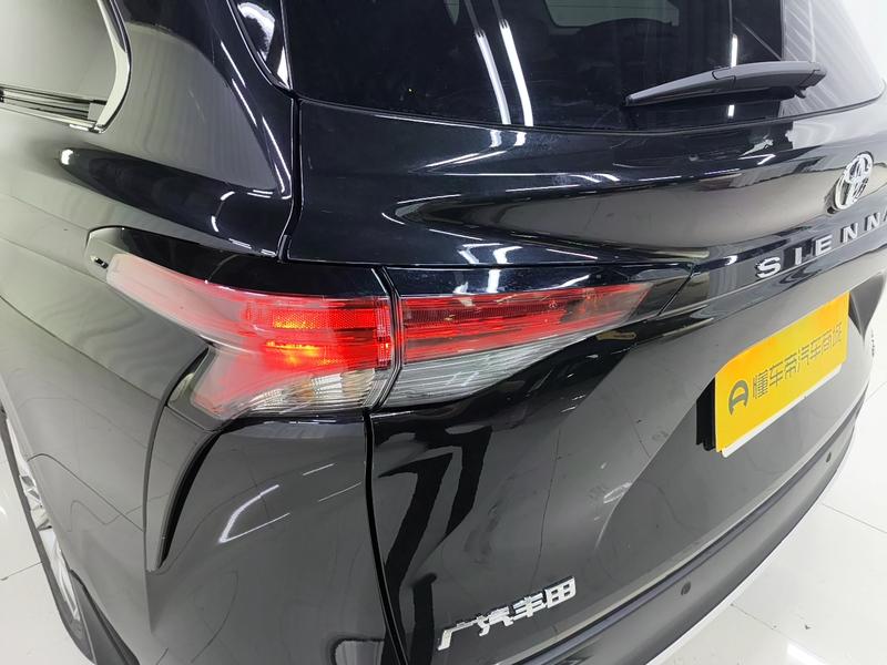 Toyota Sienna 2024