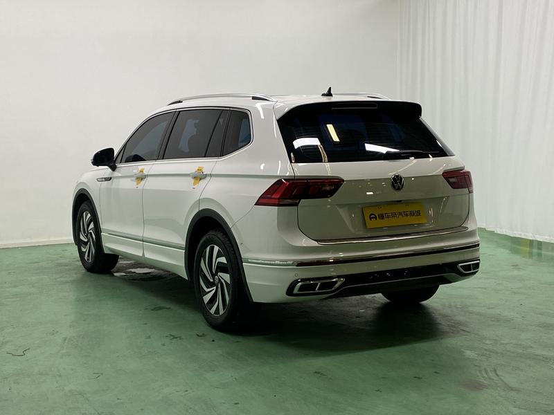 Volkswagen Tiguan L 2024