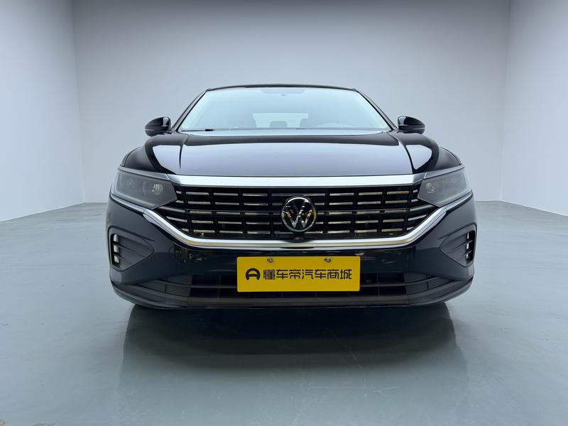 Volkswagen Passat 2024