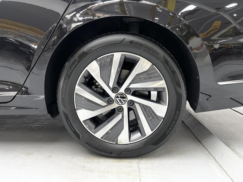 Volkswagen Passat PHEV 2022