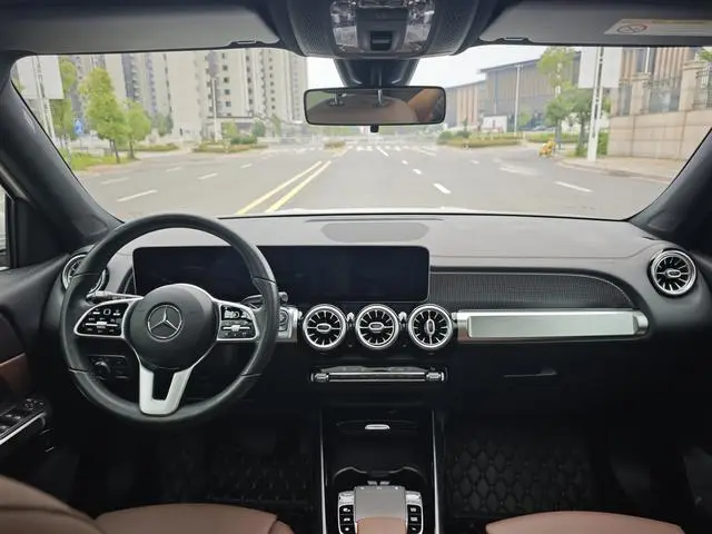 Mercedes-Benz Mercedes-Benz GLB GLB 200 fashion type