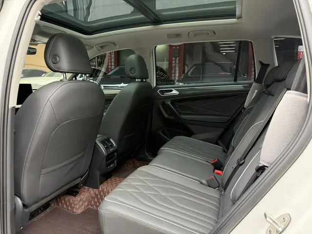 Volkswagen Tiguan L 330TSI automatic two-wheel drive R-Line Premium edition