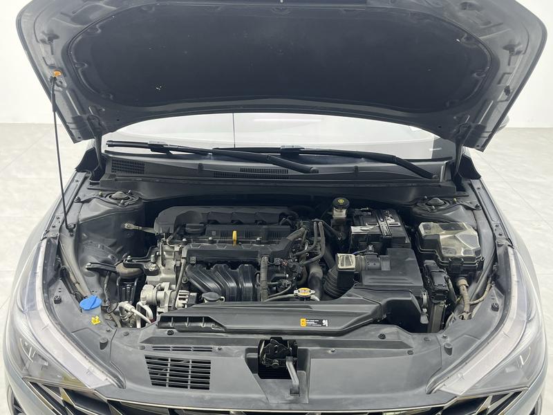 Hyundai Elantra 2022