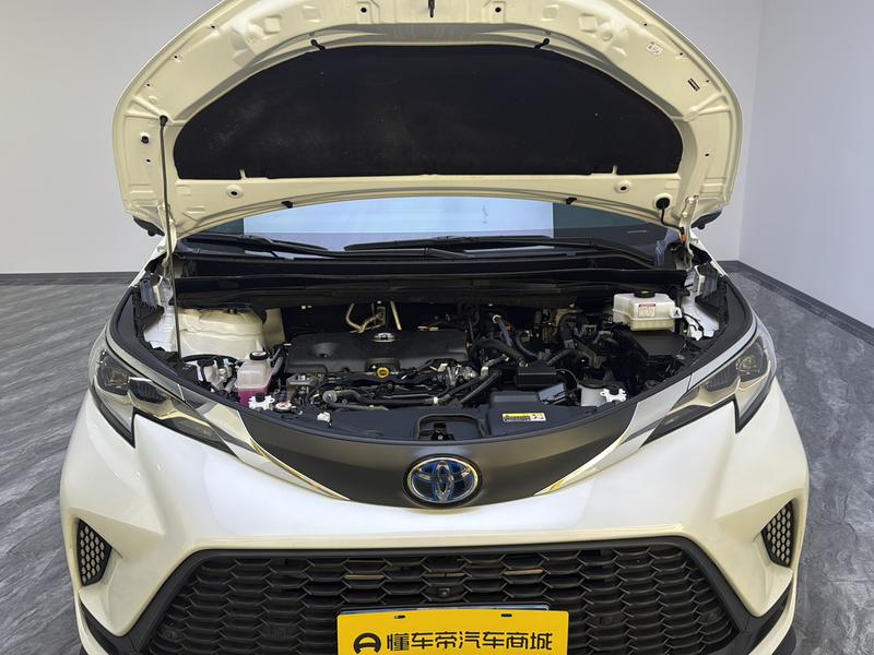 Toyota Gravia 2023