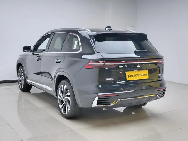 Geely Xingyue L 2.0TD high-power automatic two-wheel drive Skyrim version