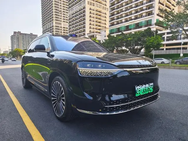 AITO Ask the world M9 Extended range Ultra six-seater version