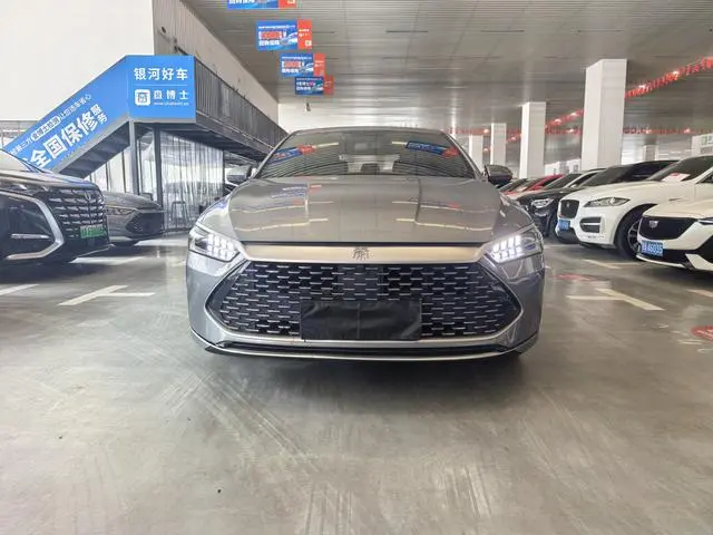 BYD Qin PLUS DM DM-i 55KM flagship type