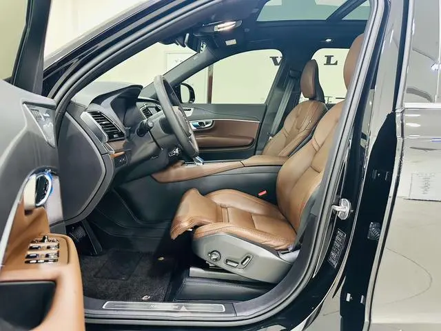 Volvo Volvo XC90 PHEV E-drive hybrid T8 Long battery life Zhizun Deluxe Edition 7 Seats