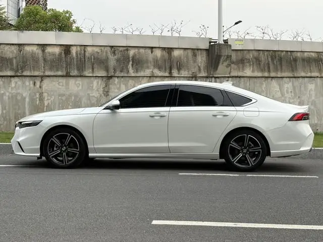 Honda Yingshipai 260TURBO Jingyue Edition