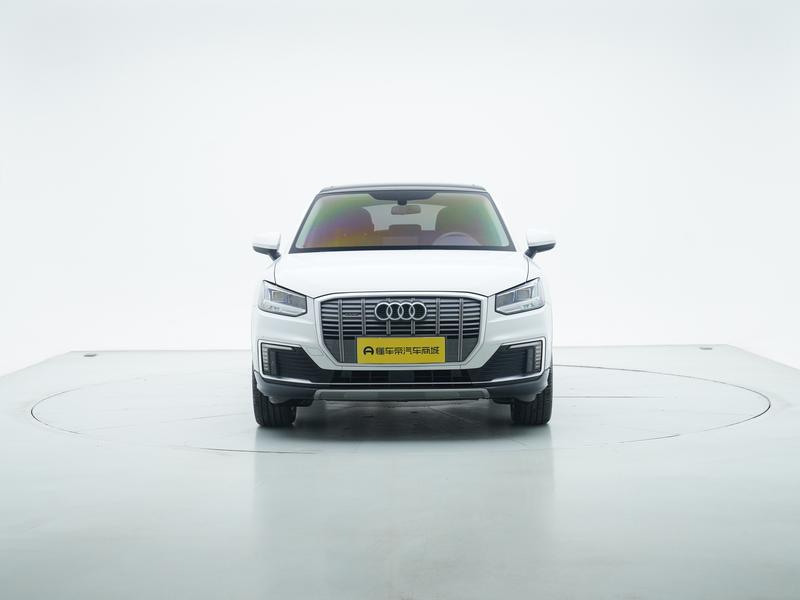 Audi Audi Q2L e-tron 2019