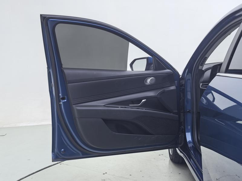 Hyundai Elantra 2021