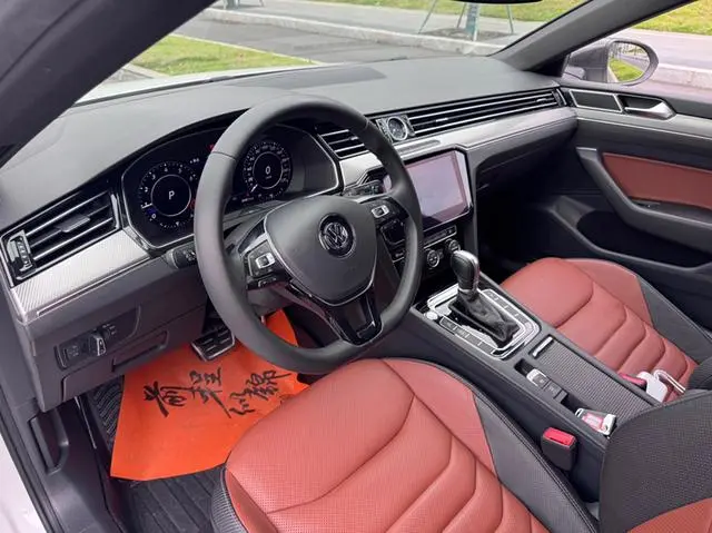 Volkswagen Volkswagen CC 330TSI Charm Edition Country V