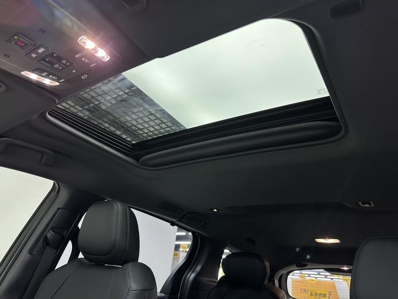 Toyota Sienna 2023