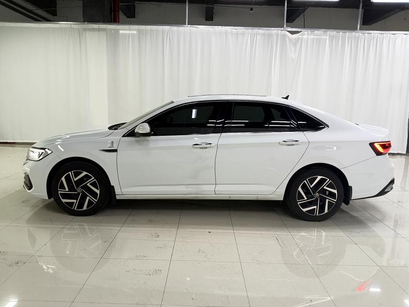 Volkswagen Sagitar 2024