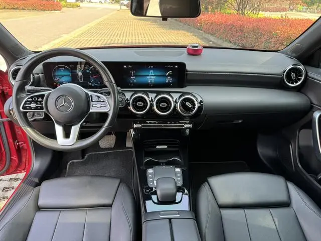 Mercedes-Benz Mercedes-Benz A-class A 200 L sports sedan dynamic Version