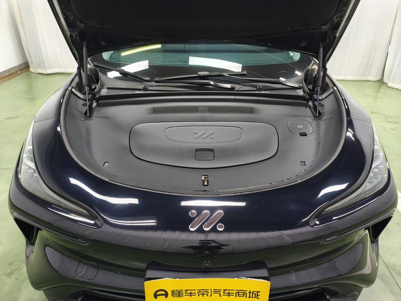 IM Motors Zhiji LS6 2023