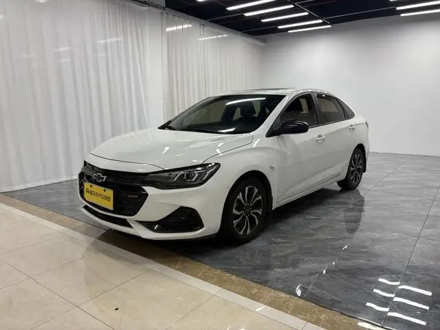 Chevrolet Cruze RS 330T Automatic Fun Version