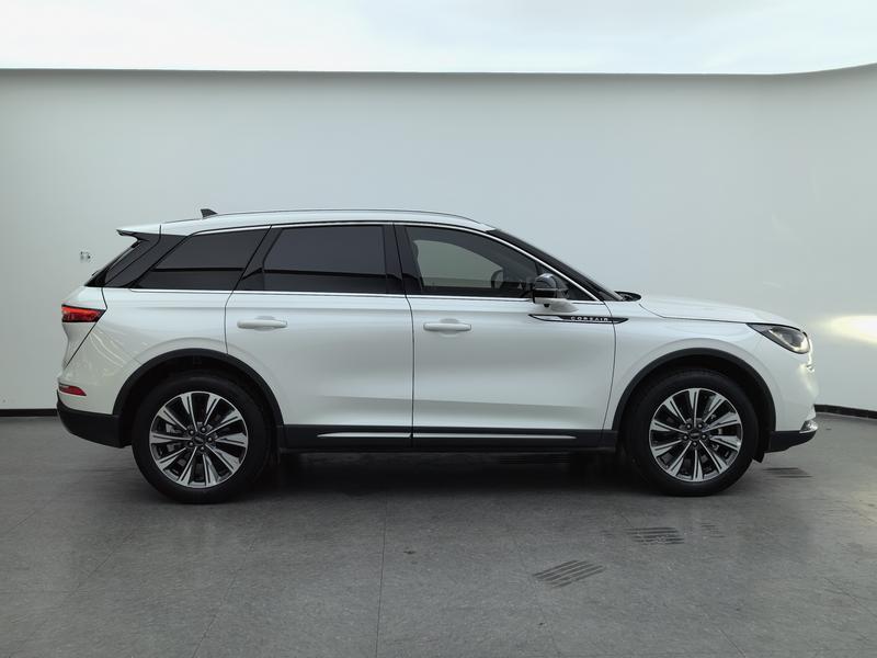 Lincoln adventurer 2022
