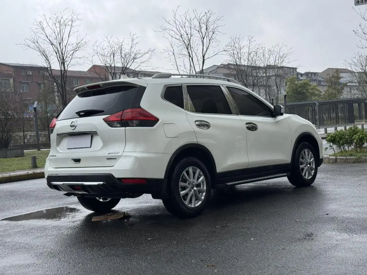Nissan Qijun 2.0L CVT Comfort Edition 2WD