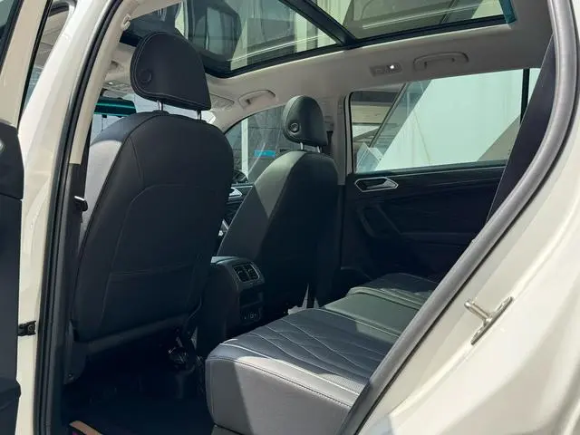 Volkswagen Tiguan L 330TSI automatic two-wheel drive Smart edition