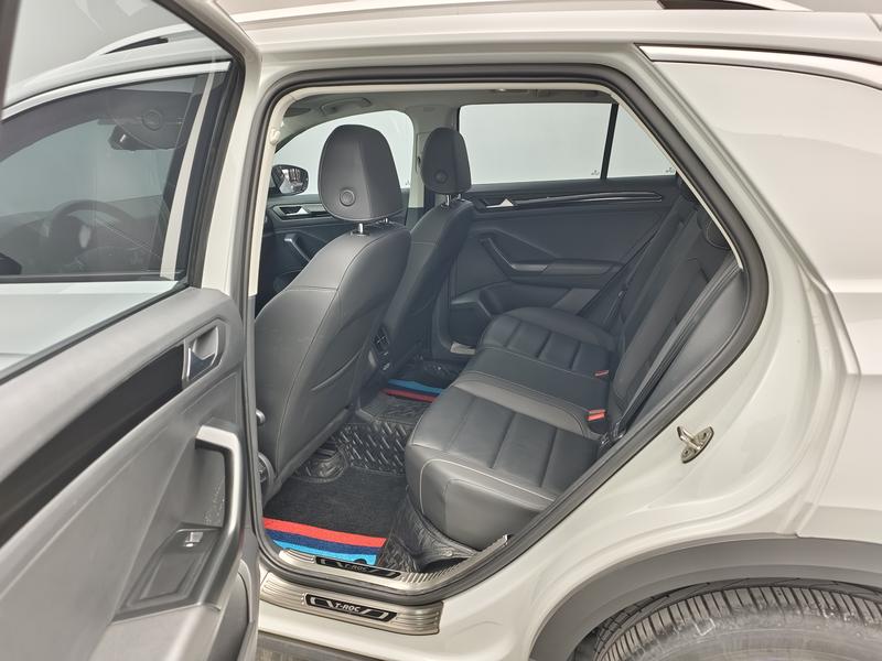 Volkswagen T-Roc 2021