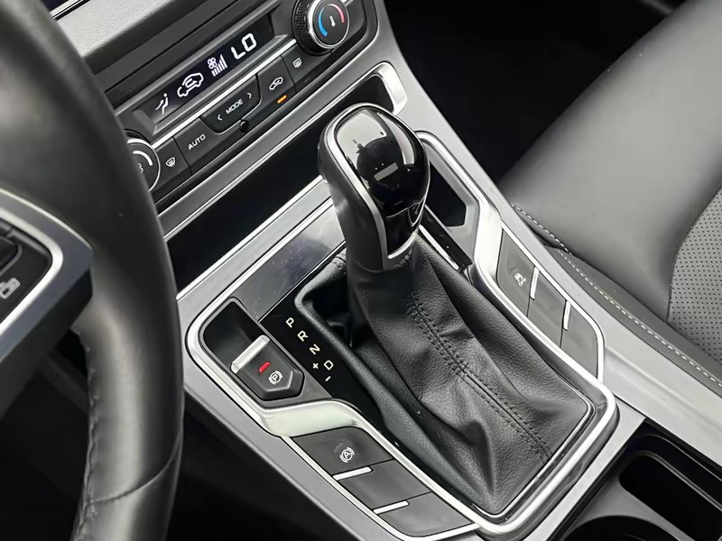 Geely Emgrand 2020