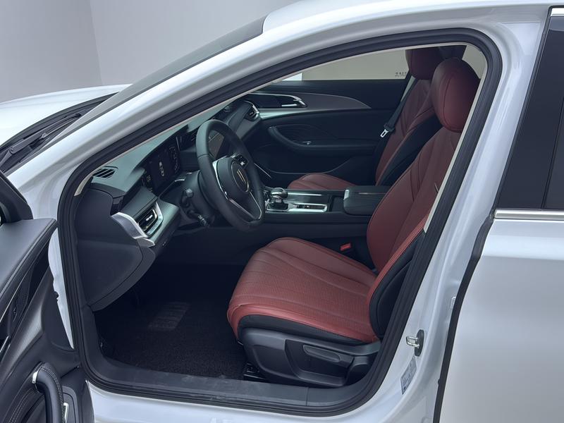 Hongqi Red Flag H5 2024